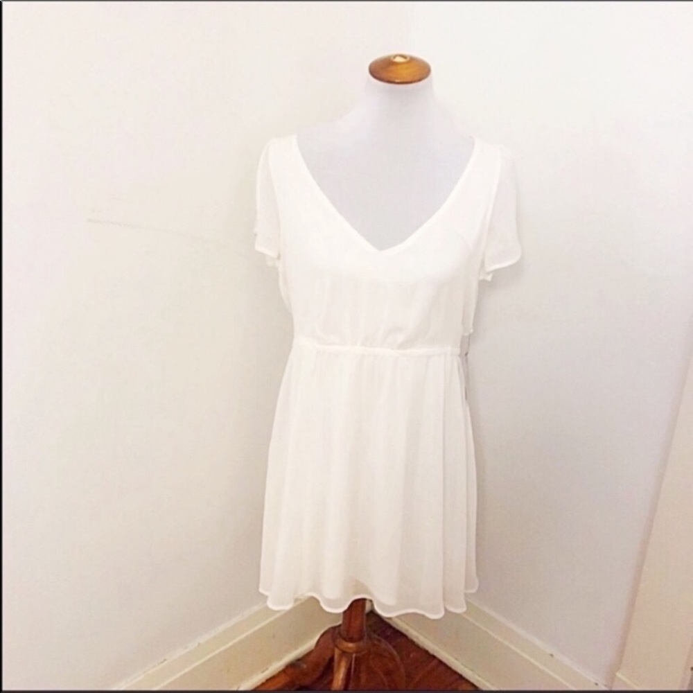 NWT Express crepe white flutter mini dress m